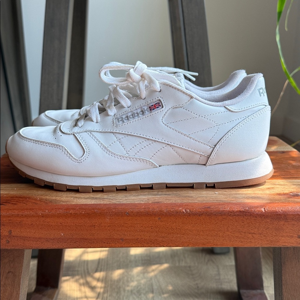 Reebok Classic White Leather Shoes - Picture 3 of 6